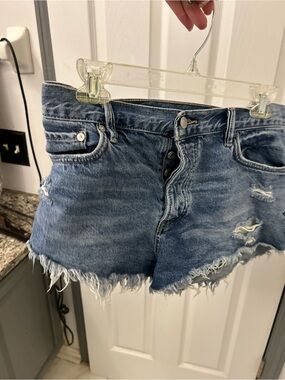NWOT FREE PEOPLE destroyed denim shorts.
